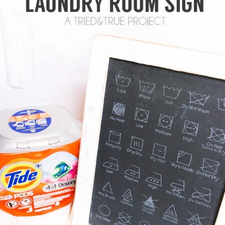 Follow this super easy tutorial to make a Farmhouse Laundry Room Sign!
